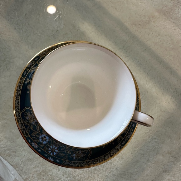 Royal Doulton Carlyle Footed Cup & Saucer - Picture 4 of 6
